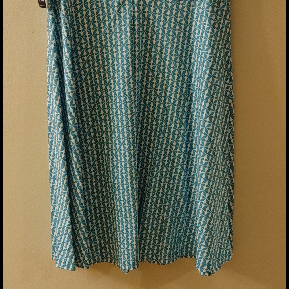 🆕 New York & Company Patterned Dress 💚 💙 - Picture 5 of 8